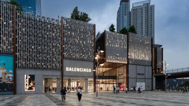 Tun Razak Exchange Main Entrabce - Kuala Lumpur - JomSale